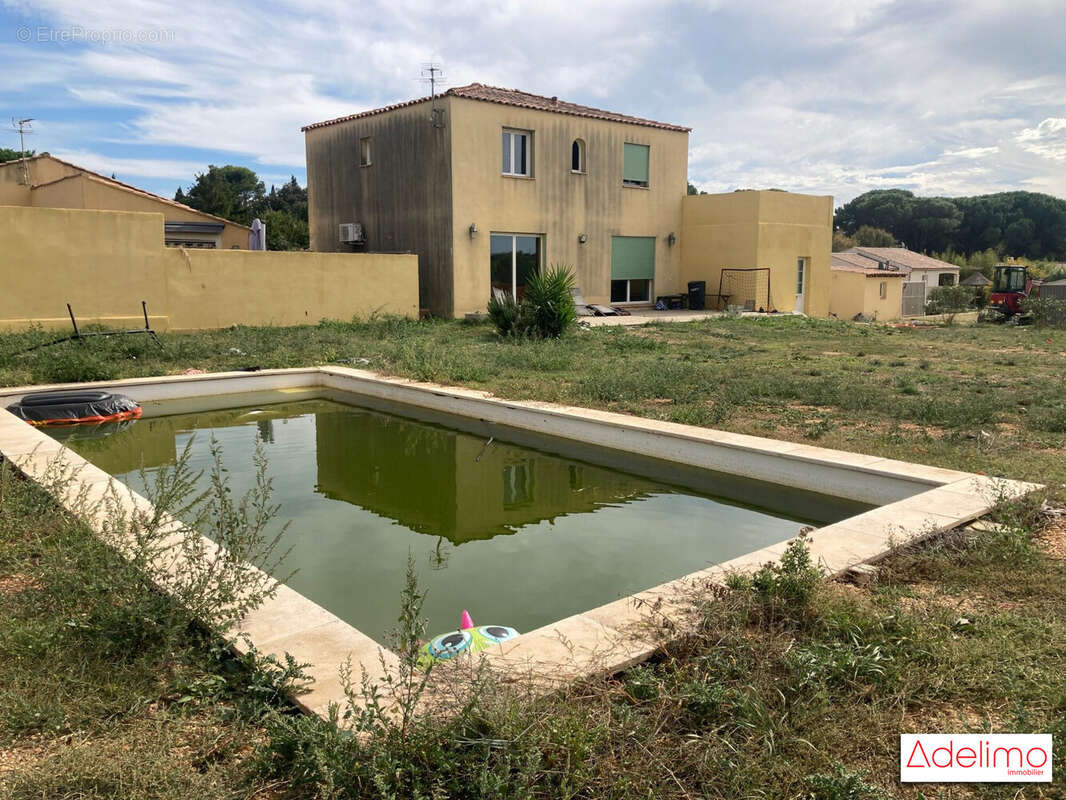Maison à SAINT-GILLES
