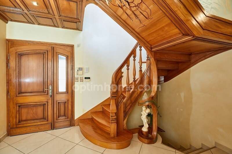 Superbe Villa Dominant l'Étang de Thau à vendre à Bouzigues - photo 11