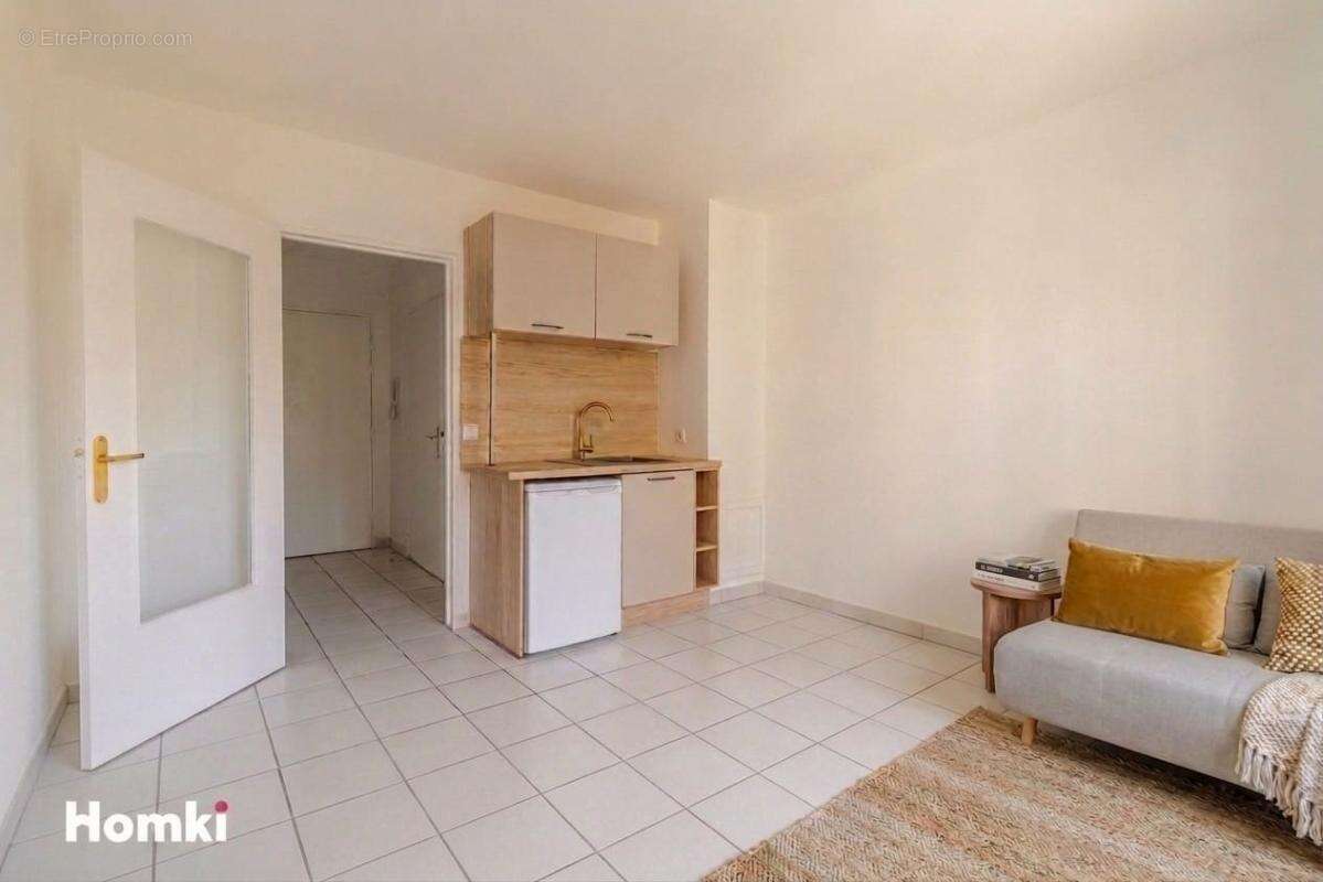Studio lumineux de 19 m² - Lyon 6ème, Rue Louis Blanc - photo 3