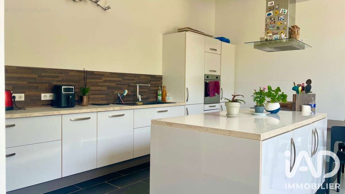 Maison 170 m² à Perceneige  - photo 4
