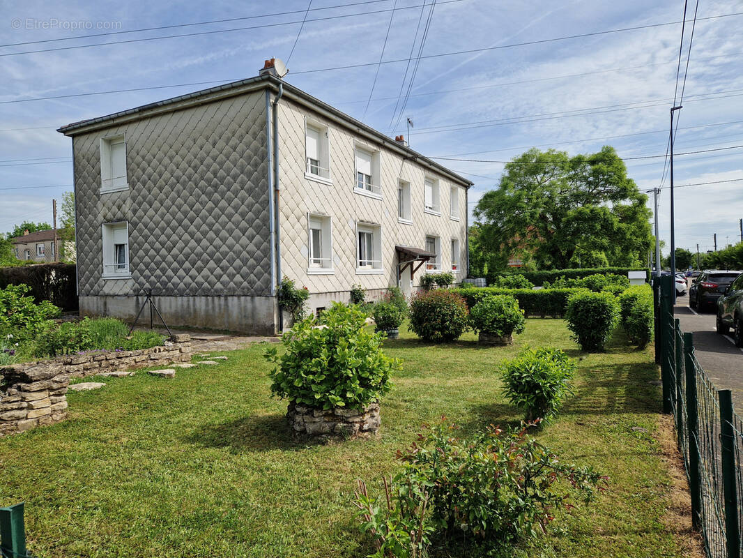 Appartement à FAMECK