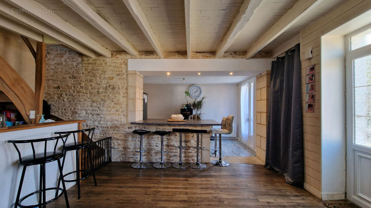 Maison à ROUILLE