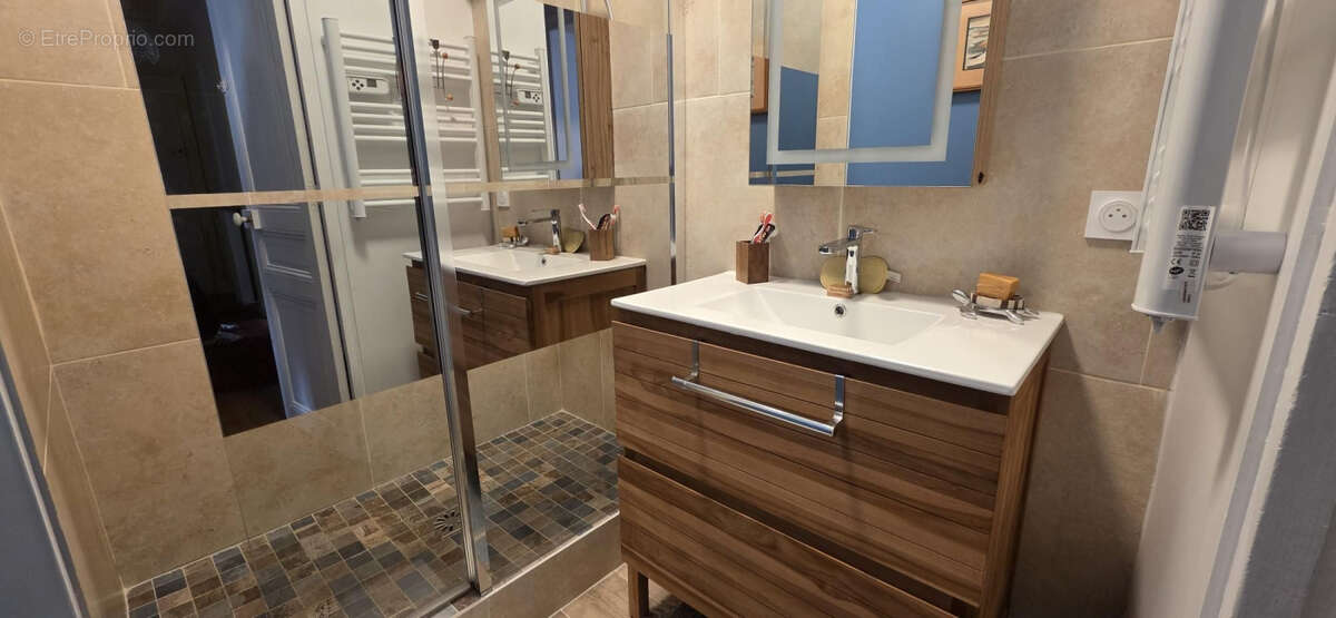 Appartement à PARIS-20E