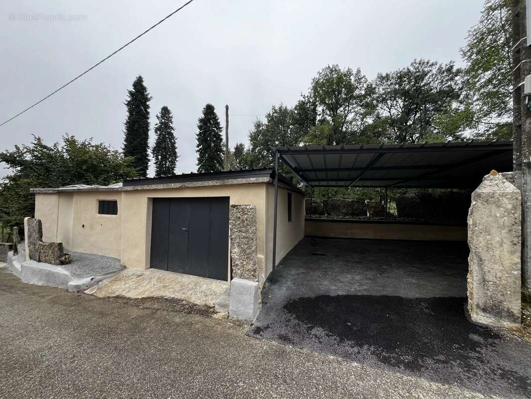 Maison à BOUVESSE-QUIRIEU