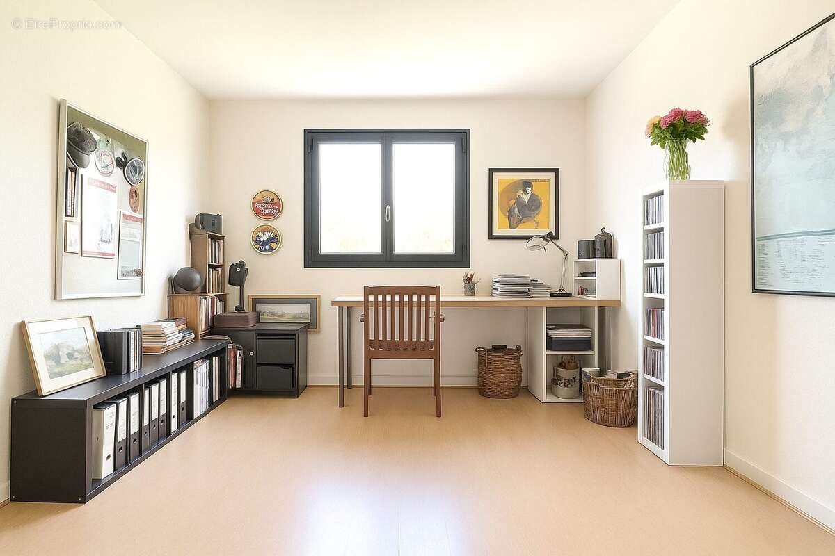 CHAMBRE - Maison à VOISINS-LE-BRETONNEUX