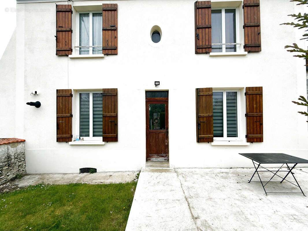 Maison à JOUY-SUR-MORIN