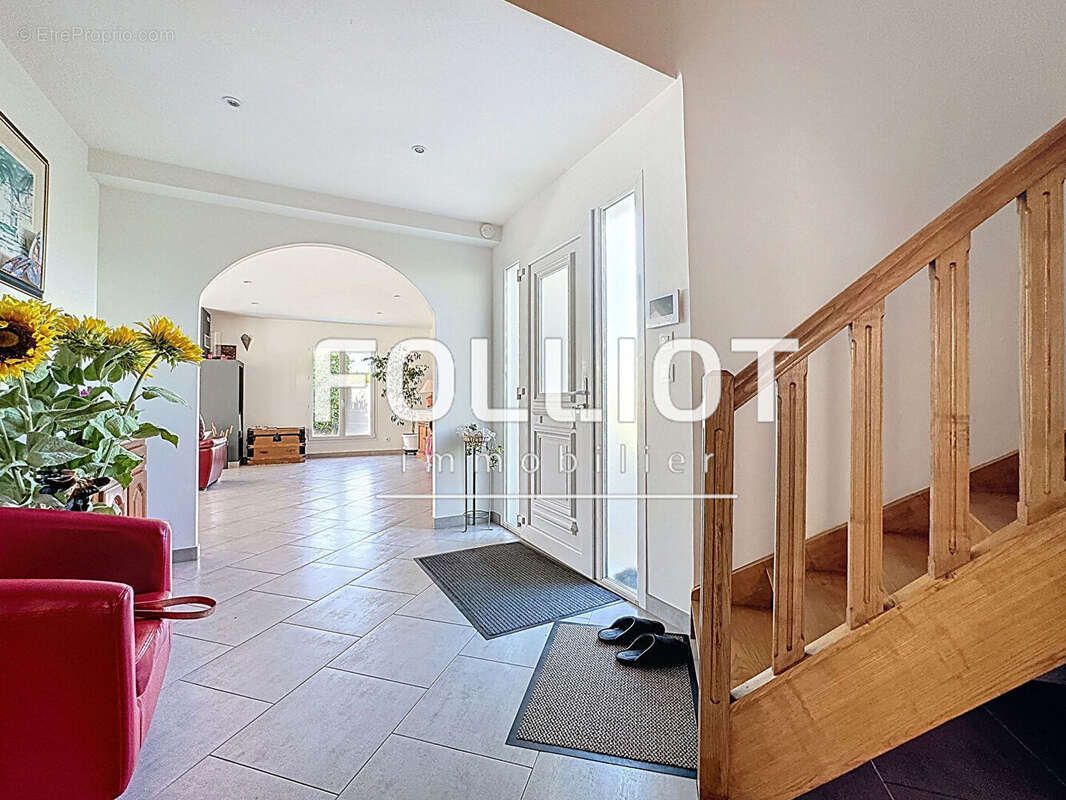 Maison à MAY-SUR-ORNE