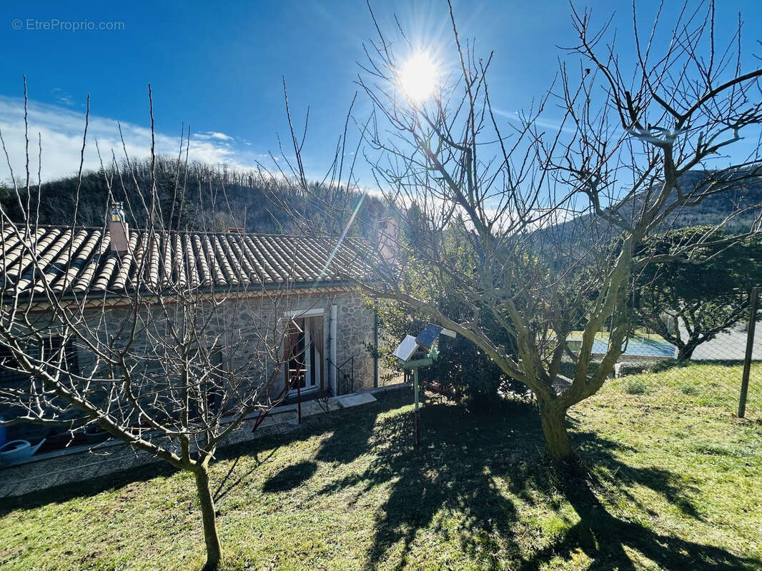 Maison à SAINT-LAURENT-DE-CERDANS