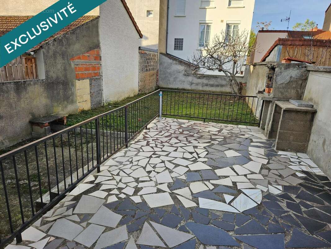 Photo 2 - Maison à VICHY