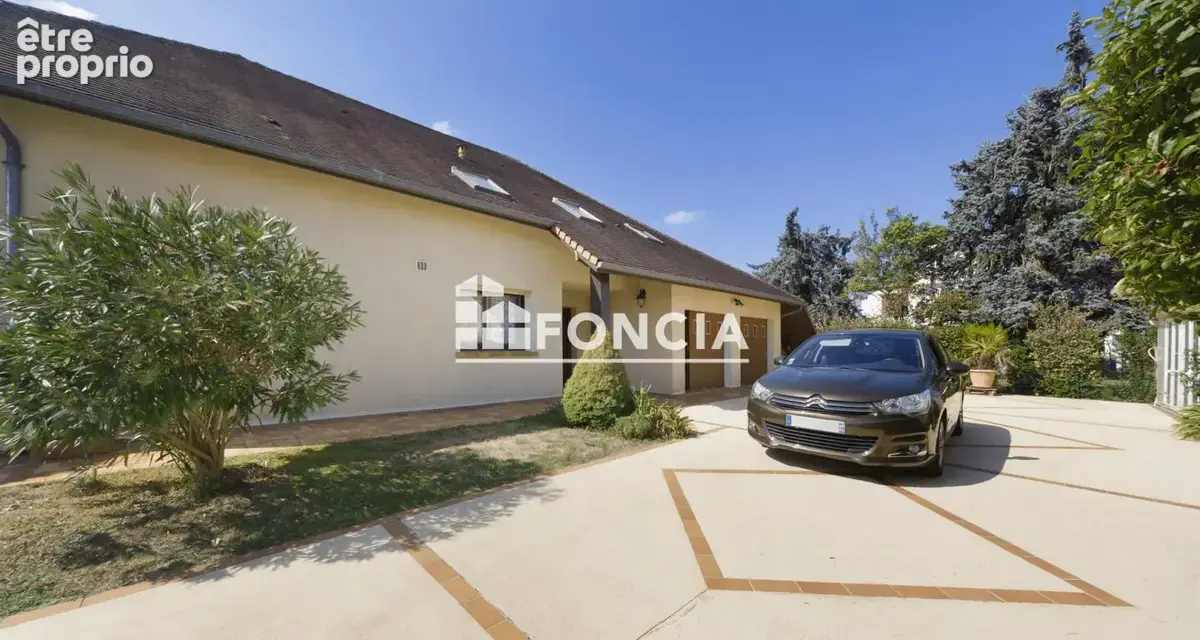 Oloron-Sainte-Marie (64400) – Maison atypique 170 m², DPE C, jardin clos 1000 m² - photo 2