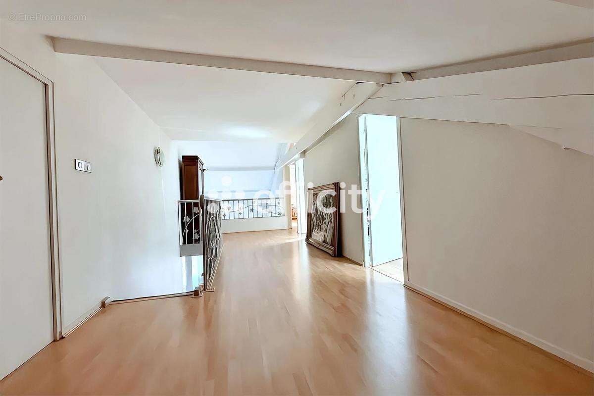 Appartement à LYON-9E