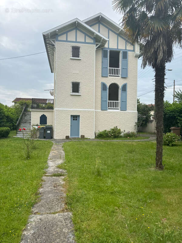Maison 200 m² à Billere  - photo 2