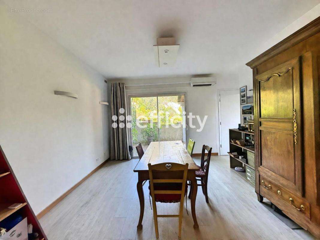 Maison à VELONE-ORNETO