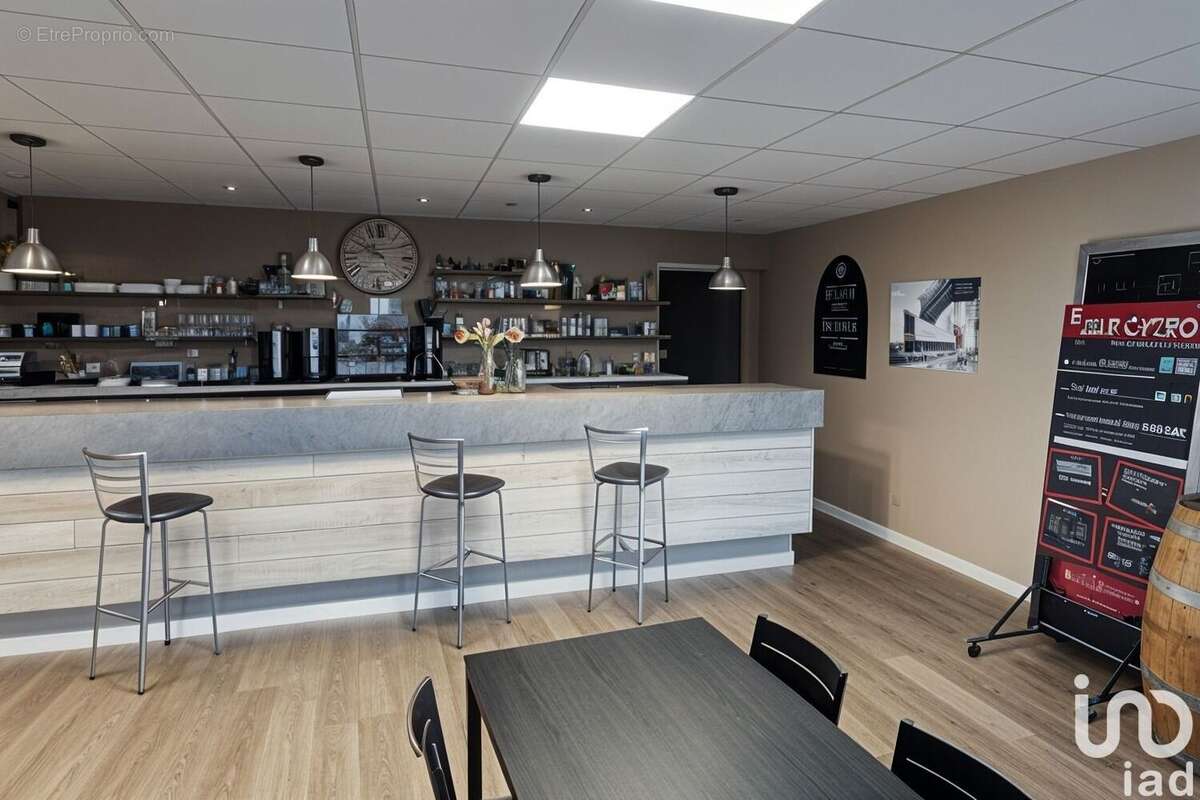 Photo 2 - Commerce à VAIRE