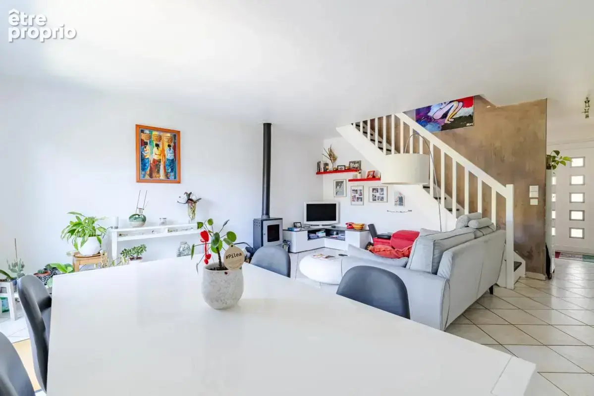 Maison de 5 pièces de 100 m² à Saclay - photo 3