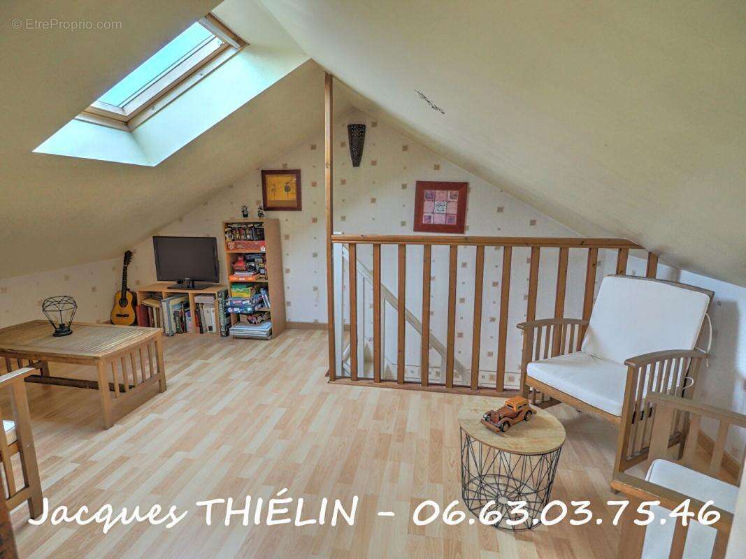 Maison à LONGUE-JUMELLES