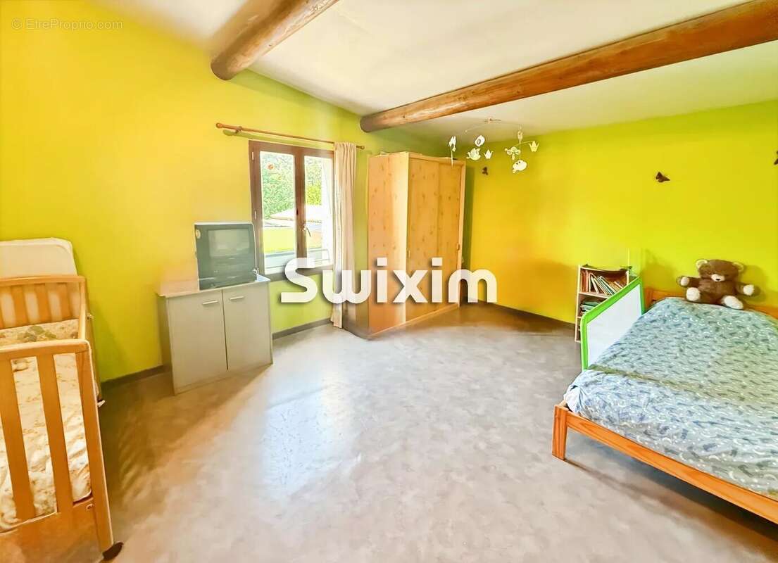 Maison à SAINT-MONTAN