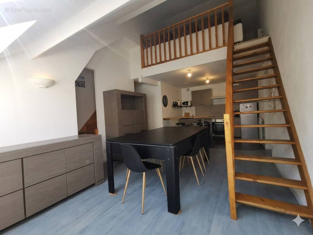 Appartement à SAINTE-SUZANNE