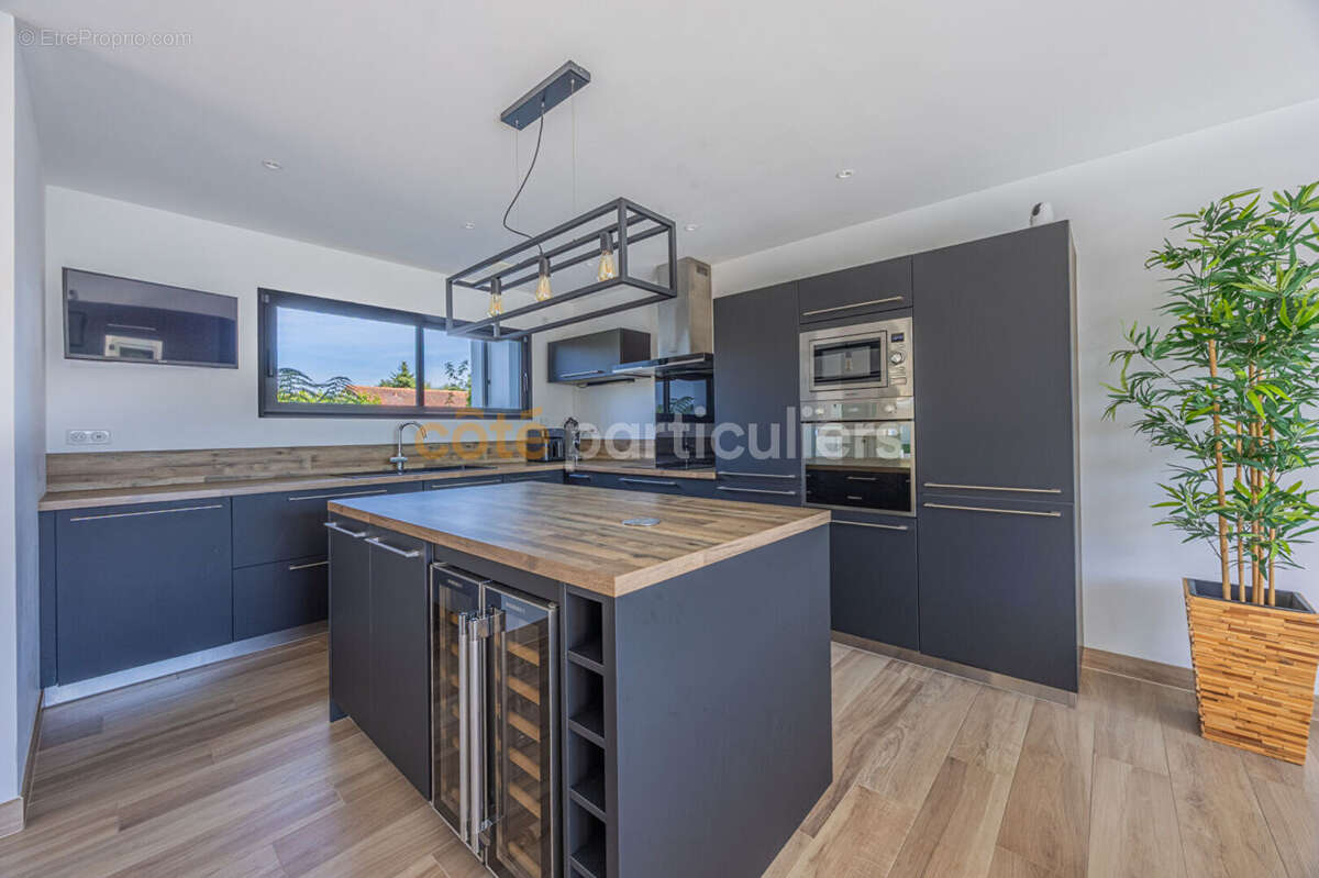 Sous offre -- saint-philbert-de-grand-lieu - - maison contemporaine - - 130m2 utiles - - piscine - -calme - photo 6