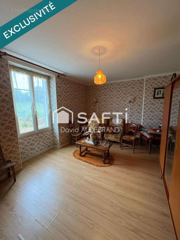 Maison 81 m² à Pamplie  - photo 4