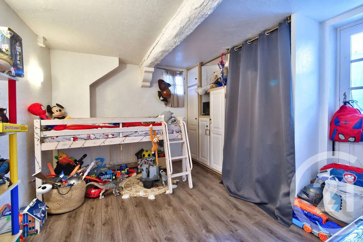 Appartement à LA COLLE-SUR-LOUP