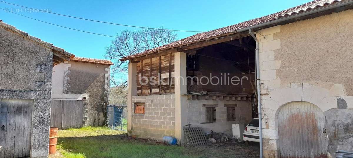 Maison à SIORAC-DE-RIBERAC