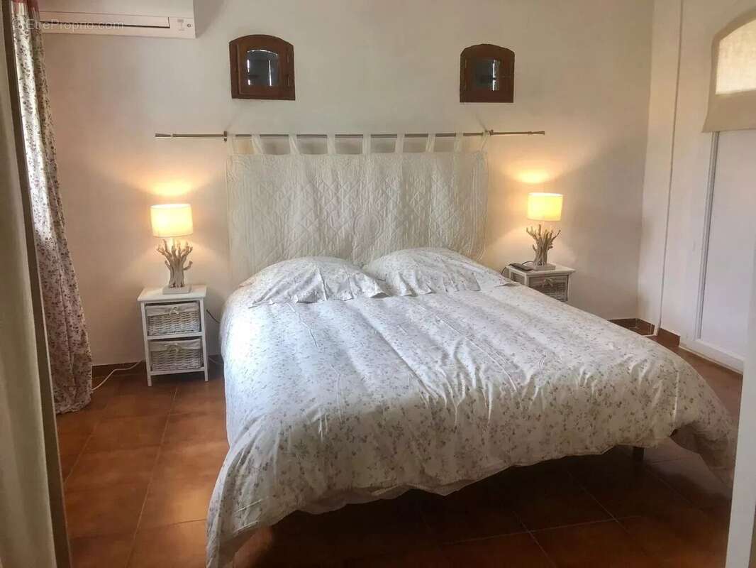 Maison à PIGNANS
