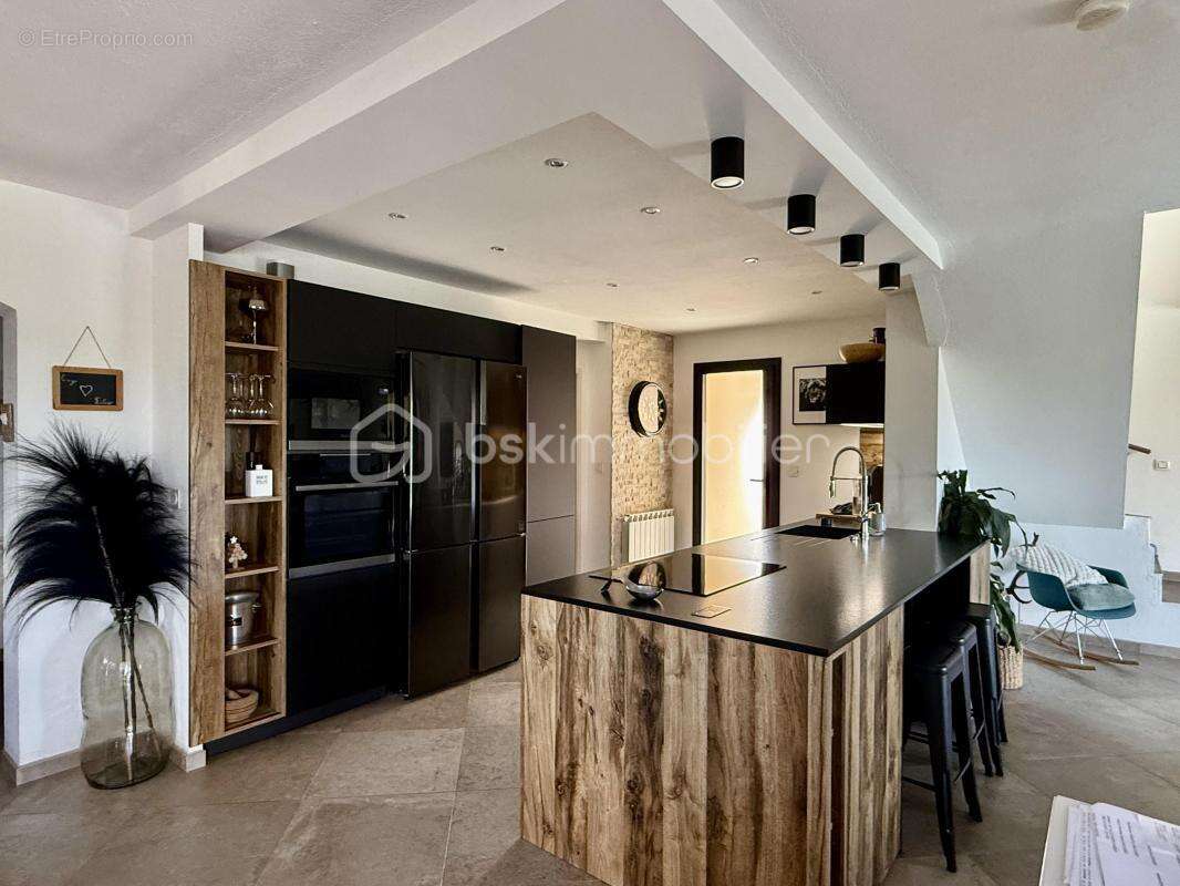 Maison à SAUSSET-LES-PINS