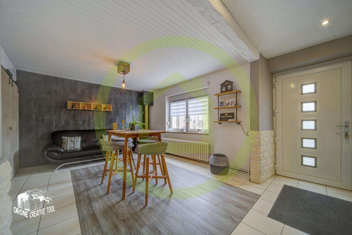 Maison à LAMORVILLE