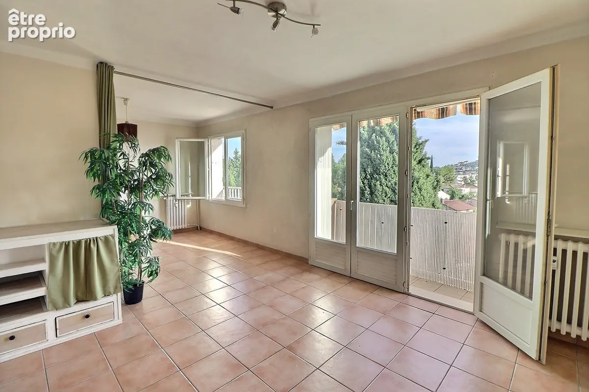 Photo Appartement à Hyeres au prix de 207 000€