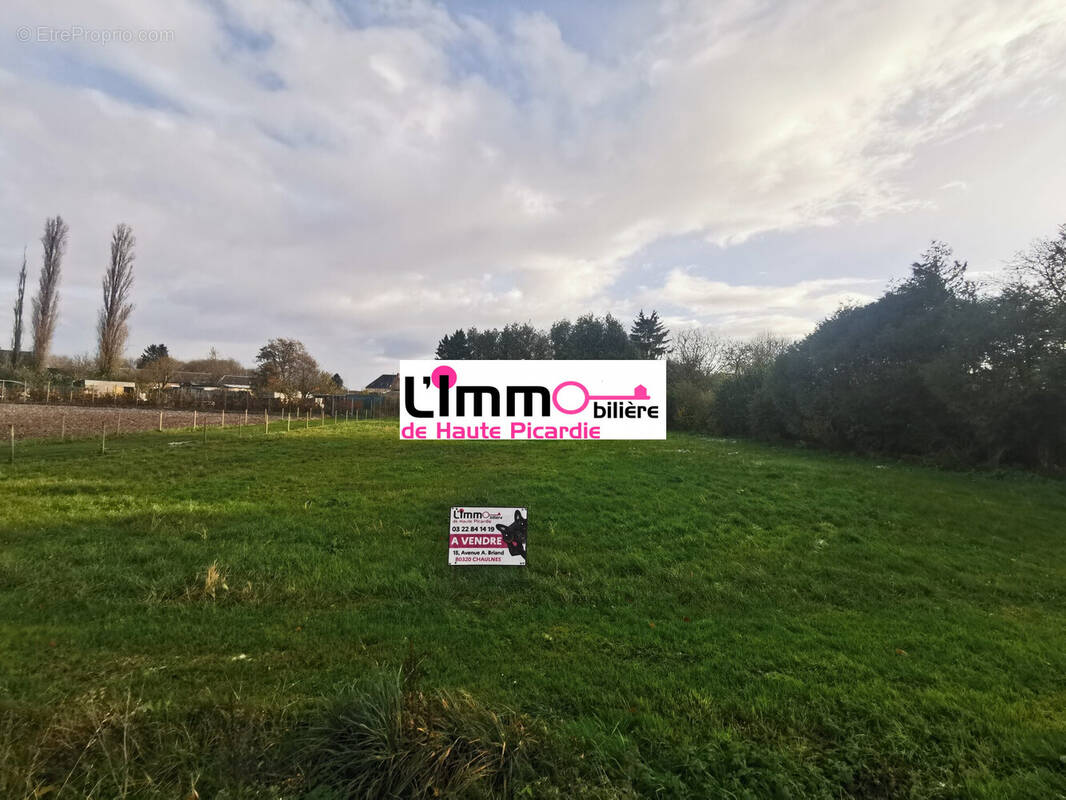 Terrain à ABLAINCOURT-PRESSOIR