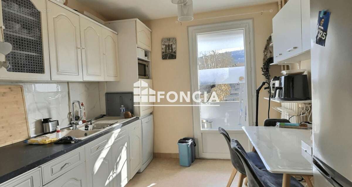 Appartement à SAINT-ETIENNE