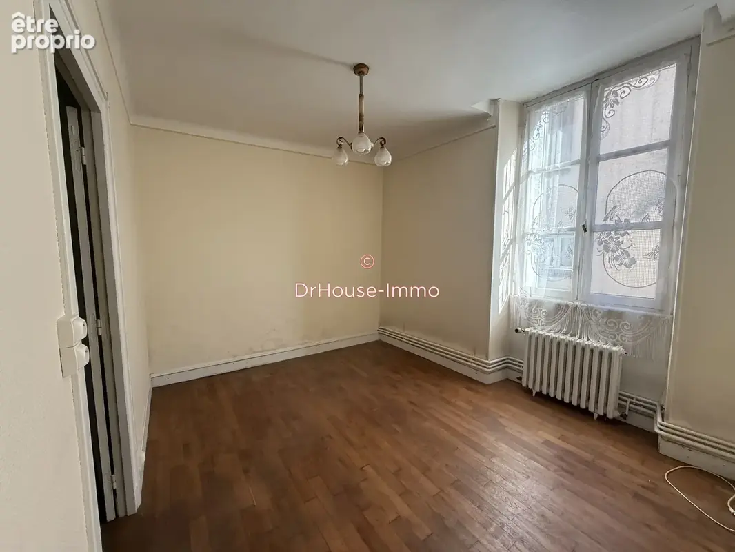 Maison 7 pièces 172 m² à vendre à Chateauroux (36000) - photo 5