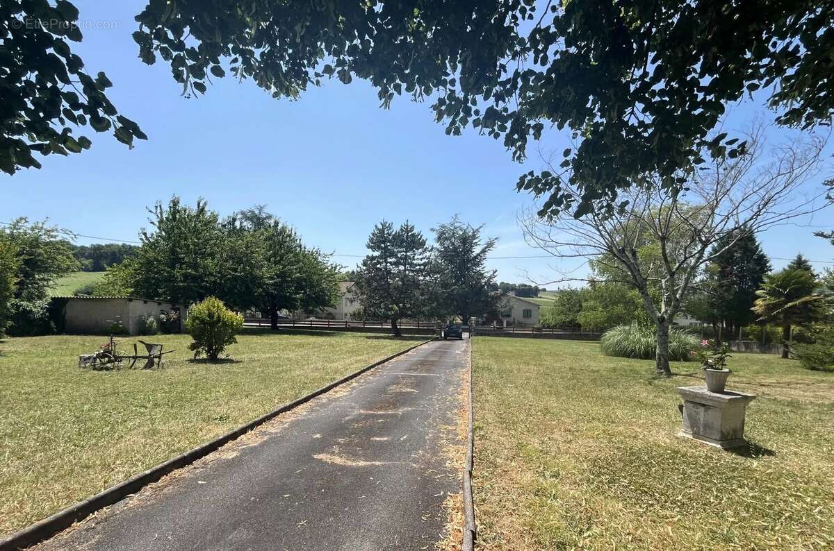 Maison à SAINT-AMANT