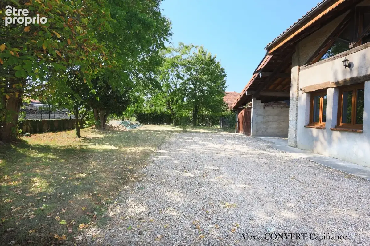 Ferme Rénovée à vendre 6 pièces 249m² SAINT DENIS LES BOURG (01) - photo 15