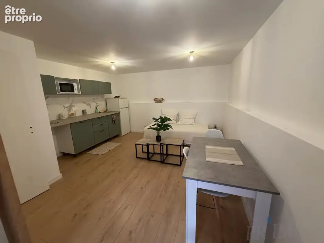 À vendre   appartement studio 25 m2 entièrement rénové vendu loue   fréjus centre-ville - photo 2