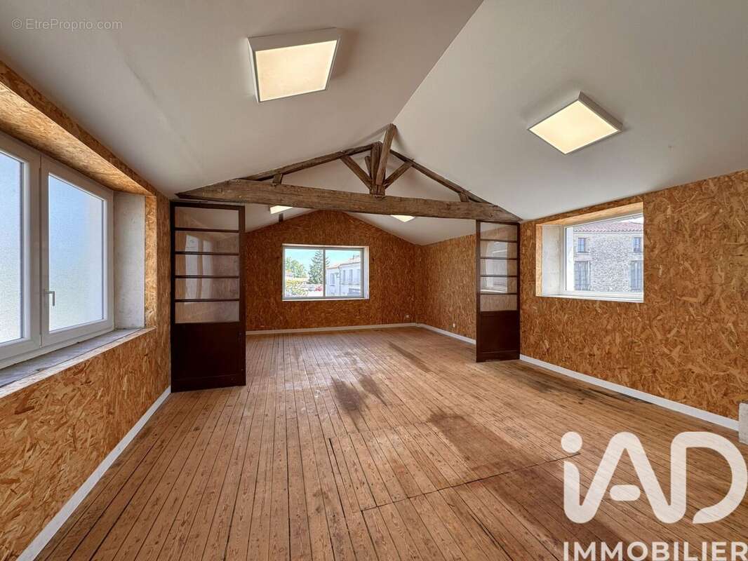 Appartement 196 m² à Vix  - photo 6