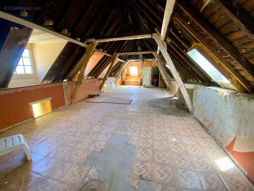 Maison à LES EYZIES-DE-TAYAC-SIREUIL