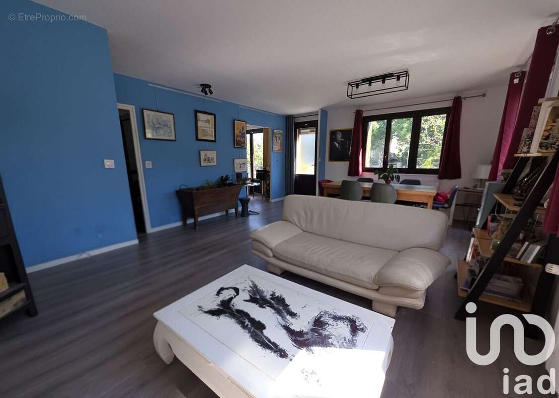 Photo 4 - Maison à SAINT-ETIENNE