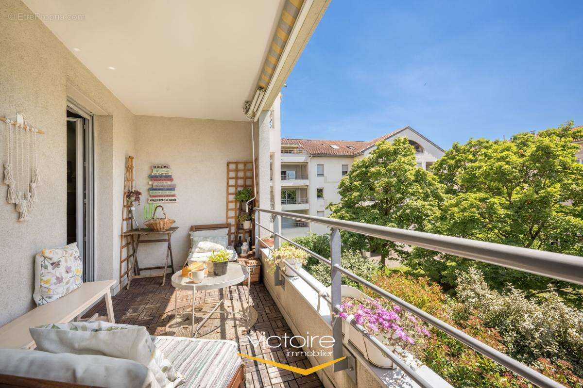 Appartement à LYON-8E