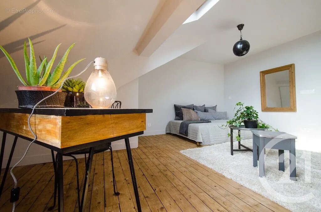 Appartement à PARIS-12E