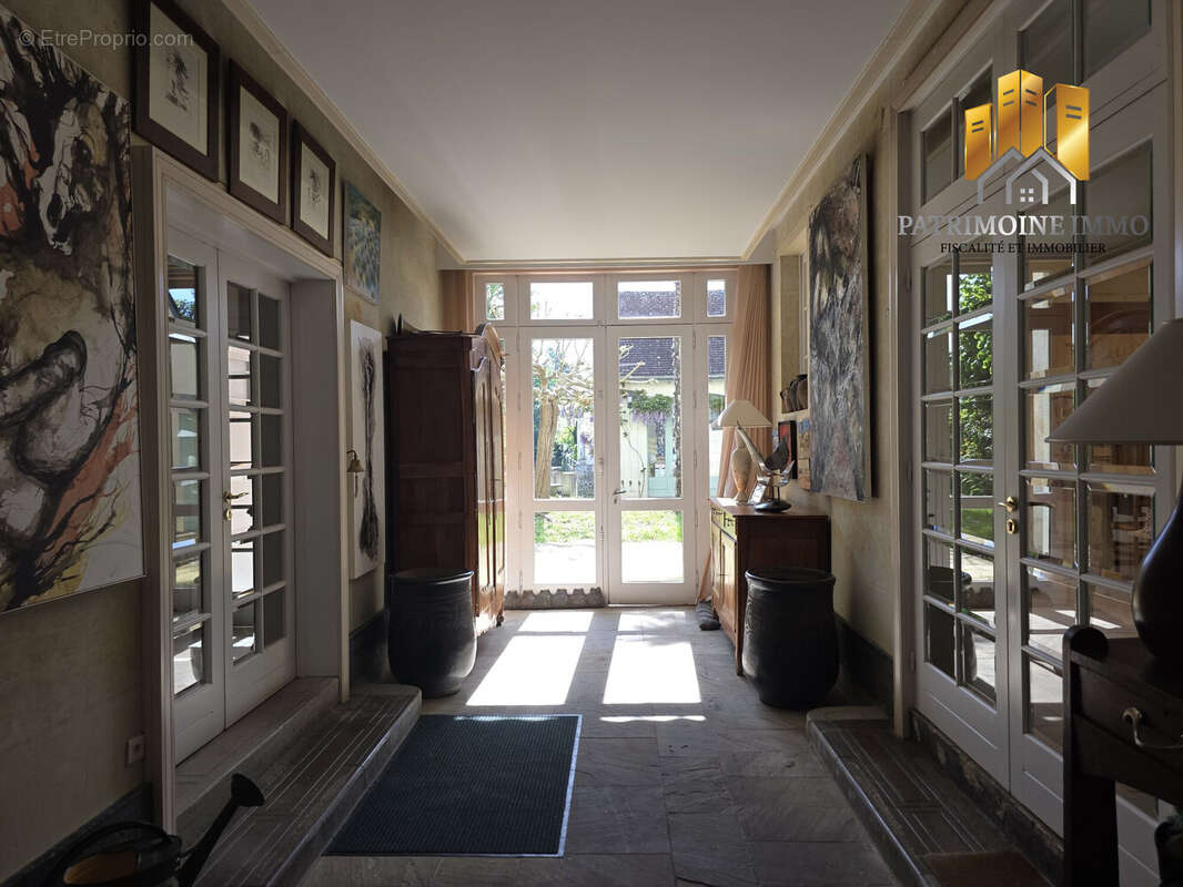 Maison à LA CHARTRE-SUR-LE-LOIR