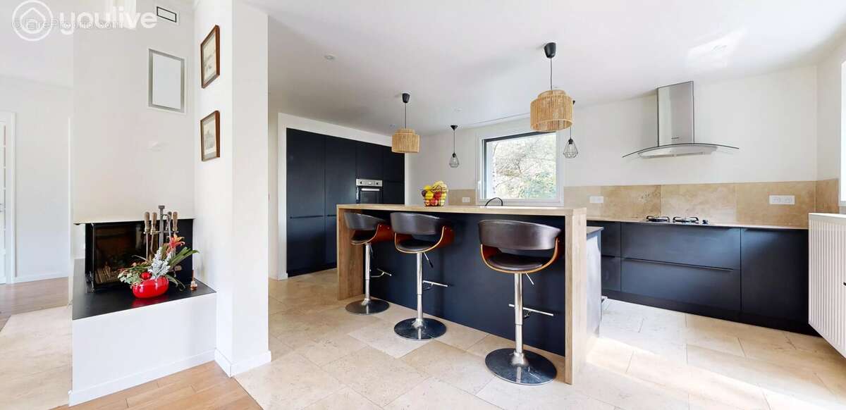 Maison à LA CHAPELLE-SUR-ERDRE