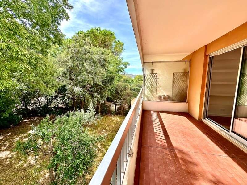 Appartement à MARSEILLE-9E