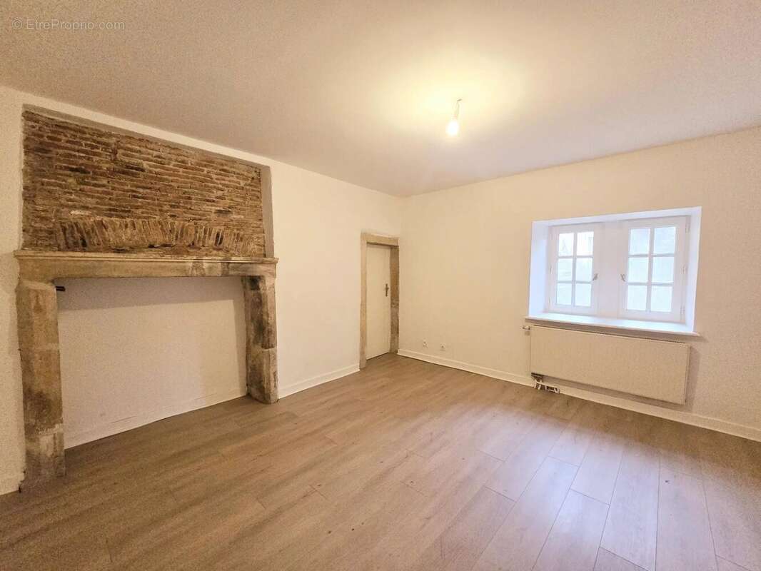 Appartement à ANSE
