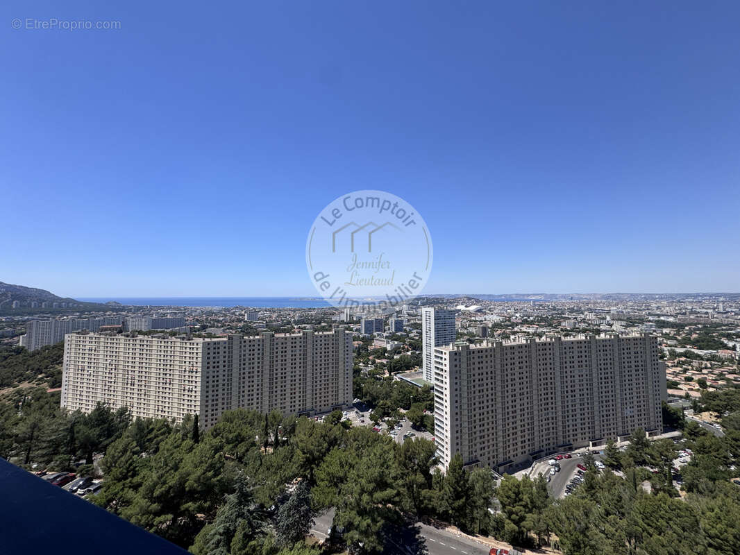 Appartement à MARSEILLE-9E