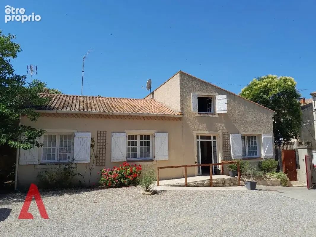Villa comprenant quatre chambres et trois salles de bains, avec un jardin ombragé facile d'entretien, une petite piscine (plunge - photo 3