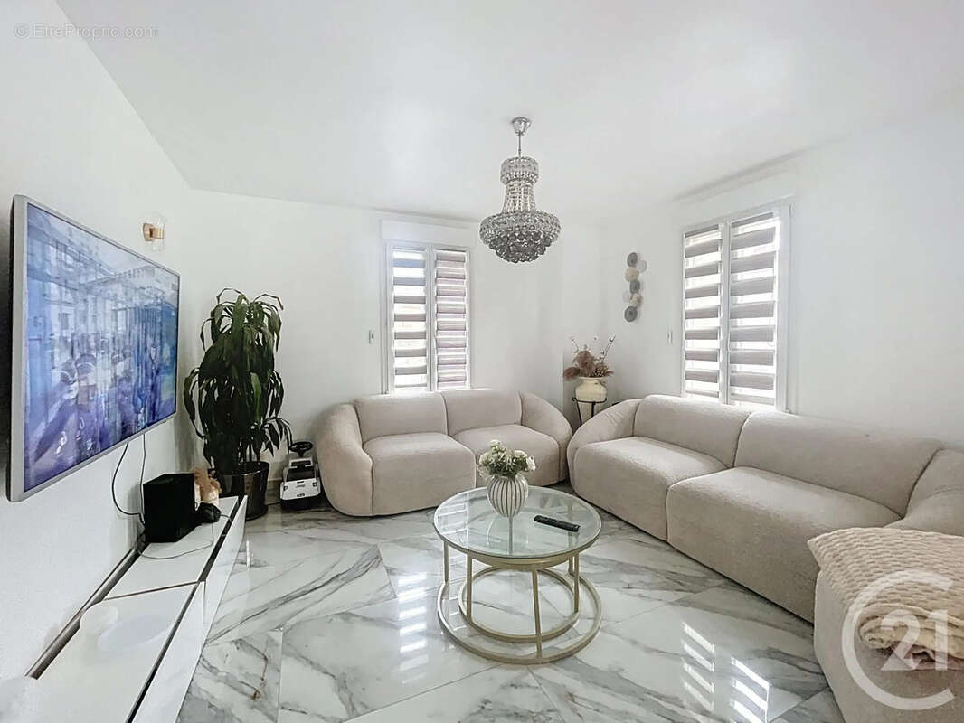 Maison à THAON-LES-VOSGES