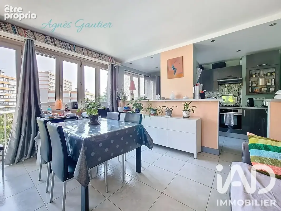 Photo 1 - Appartement à SUCY-EN-BRIE