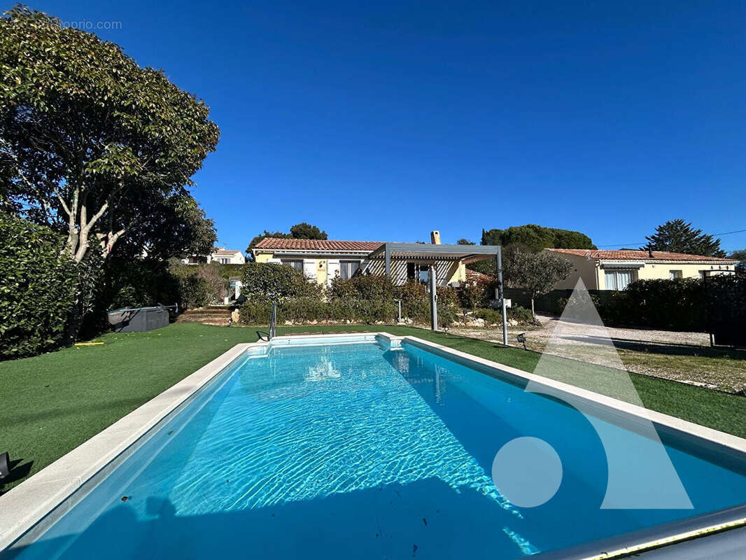 Maison à LE CANNET-DES-MAURES